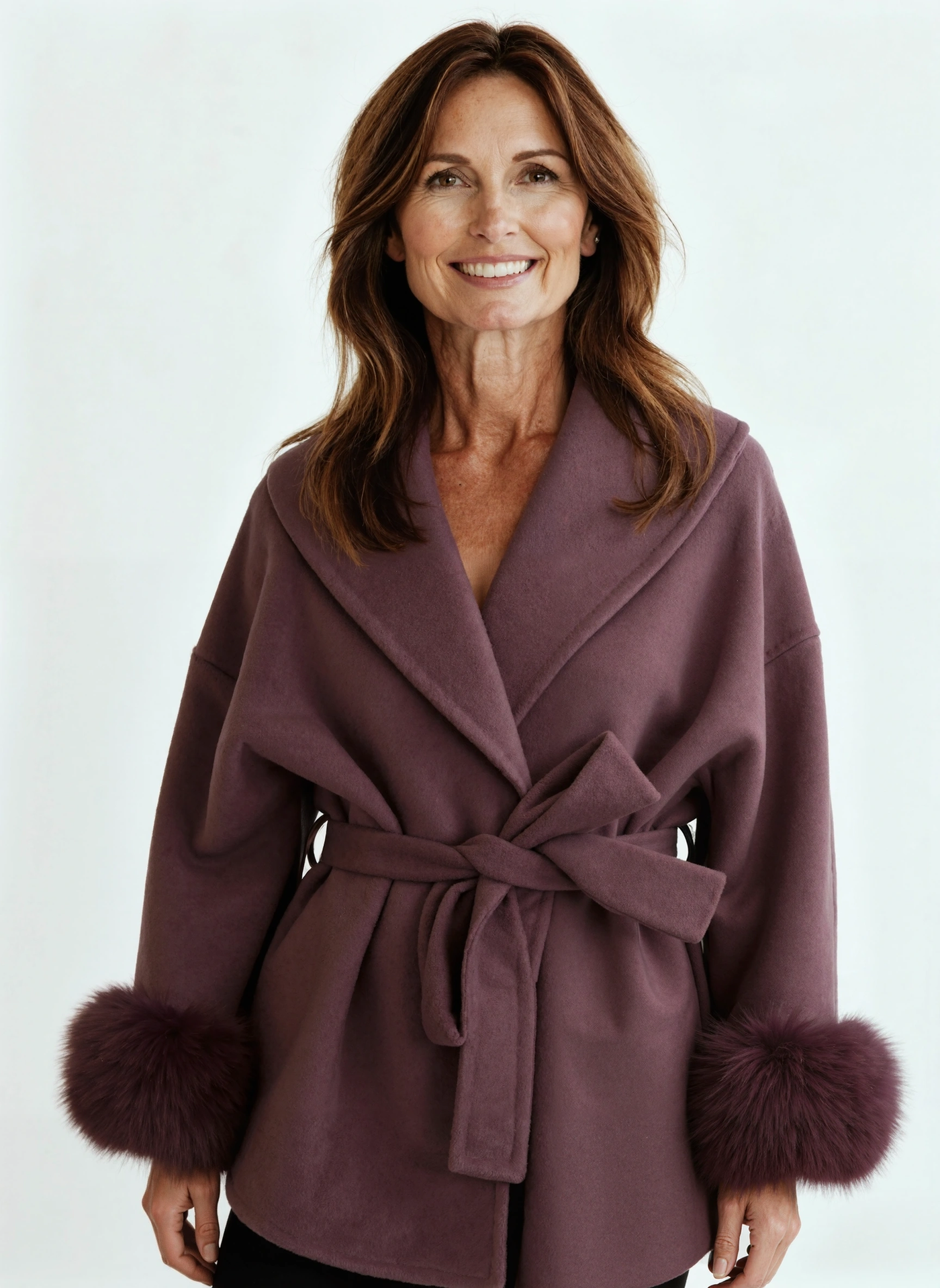 Woolcat – Cappotto elegante con dettagli in pelliccia ecologica